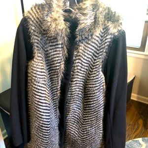 BNWT wool & cashmere jacket faux fur
